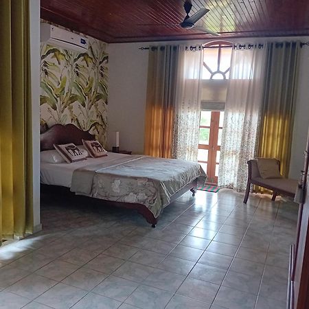 Villa Sea Breeze Kepungoda Exterior foto