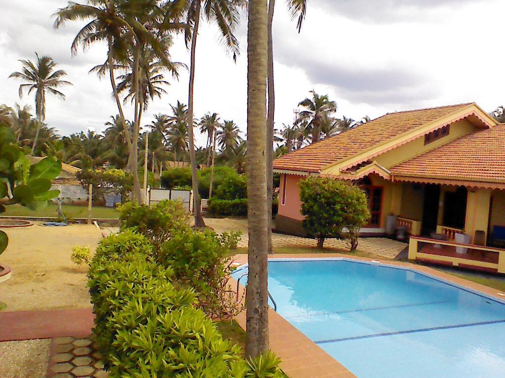 Villa Sea Breeze Kepungoda Exterior foto